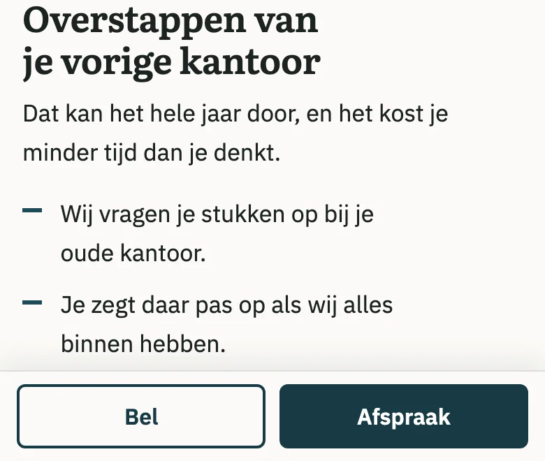 De onderkant van de voorbeeldsite op een telefoon, met een vaste balk met Bel en Afspraak