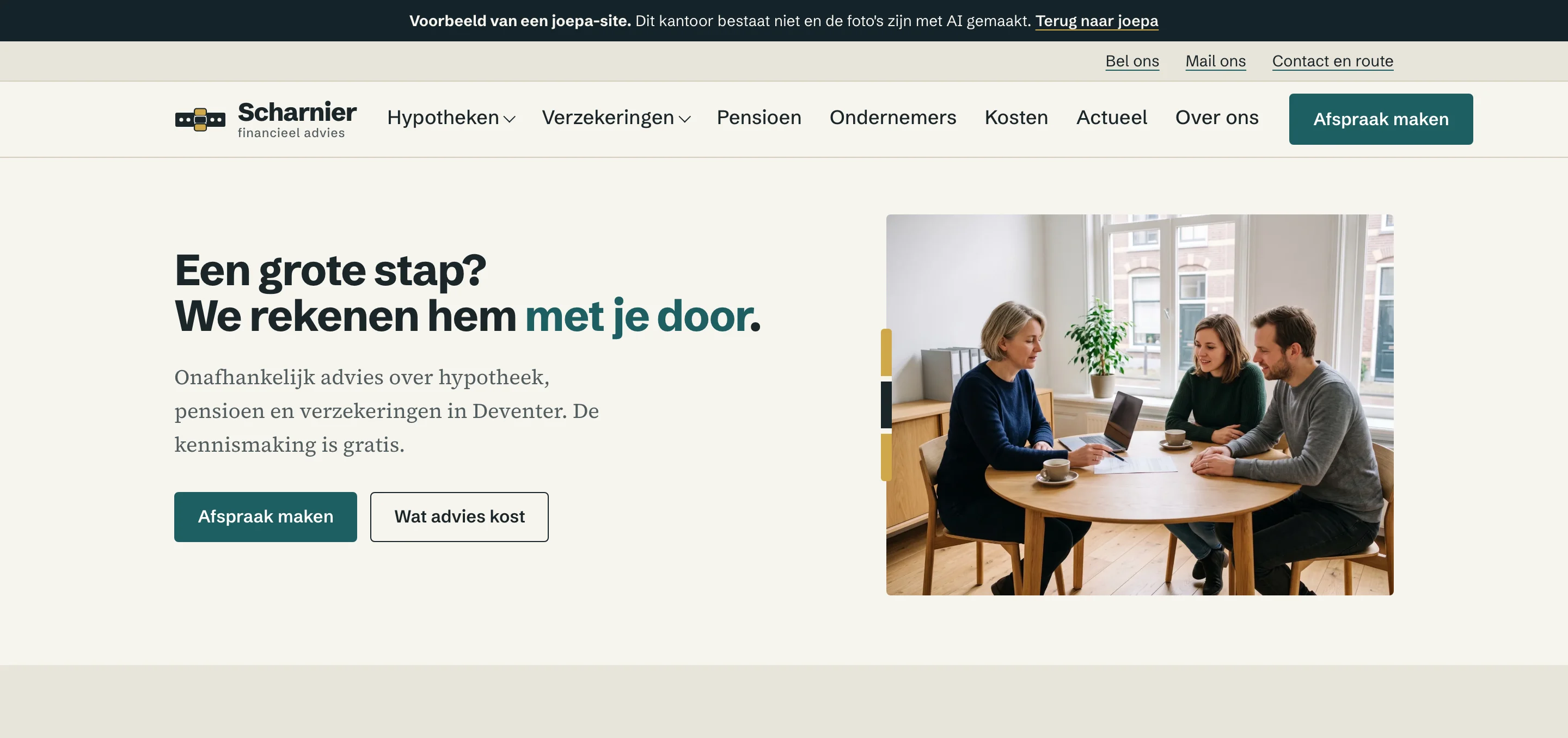 Scharnier Financieel Advies op een laptop