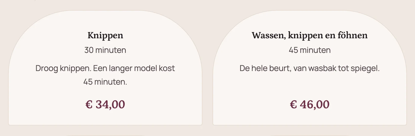De prijskaarten op de voorbeeldsite, per behandeling met de tijd die daarvoor nodig is en het bedrag eronder