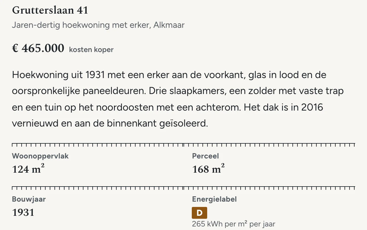 Een woning op de voorbeeldsite, met het adres, de vraagprijs, de omschrijving en daaronder de kenmerken met het energielabel en het verbruik erbij